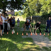 Katapultbau Halle Teambuilding